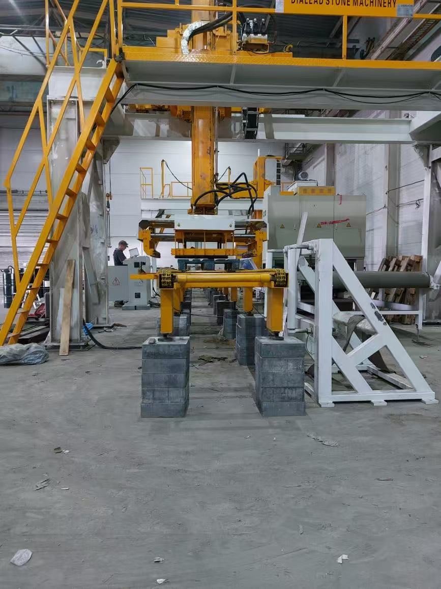 kasus perusahaan terbaru tentang Jalur Penggilap Otomatis dengan Robot di Lipetsk